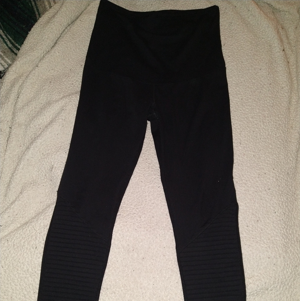 Threads 4 Thought maternity leggings size medium black diaz moto